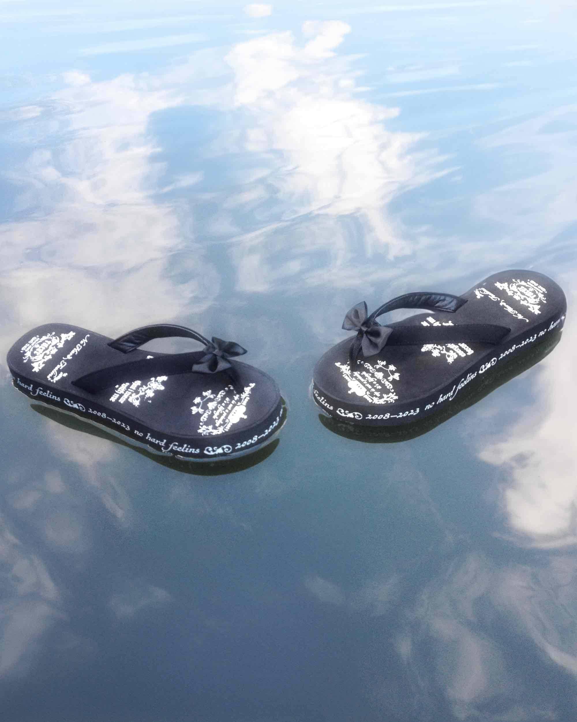 No Hard Feelins Flip-flops - Image 6
